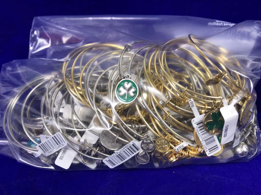 (65) Various Irish Themed Bracelets Retails Over $650 [Photo 17]