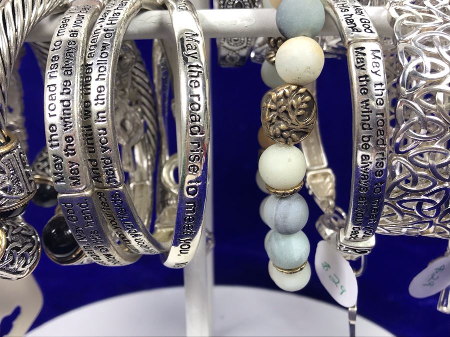 (38) Various Irish Themed Bracelets Retails Over $500 [Photo 7]