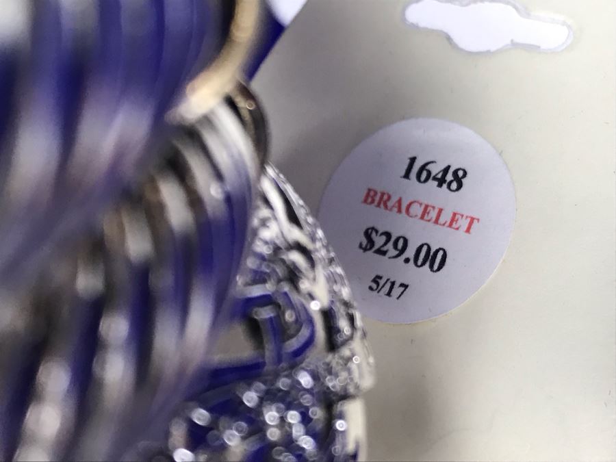 (38) Various Irish Themed Bracelets Retails Over $500 [Photo 15]