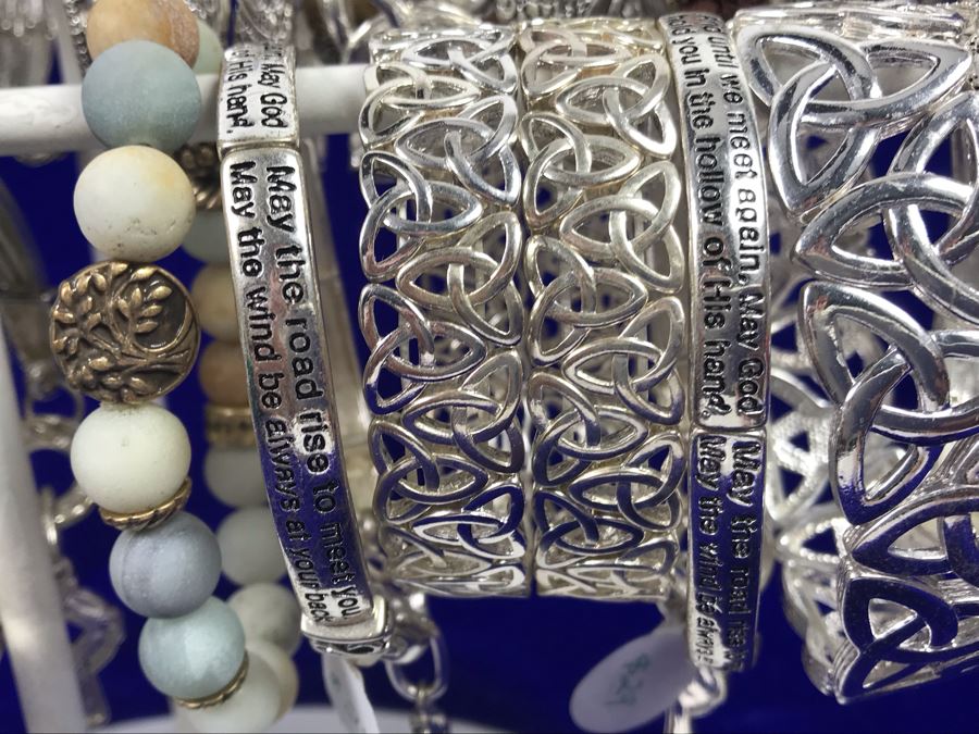 (38) Various Irish Themed Bracelets Retails Over $500 [Photo 5]