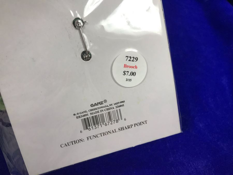 (66) Piece Lot Of New Irish Costume Jewelry Retails $434 [Photo 8]