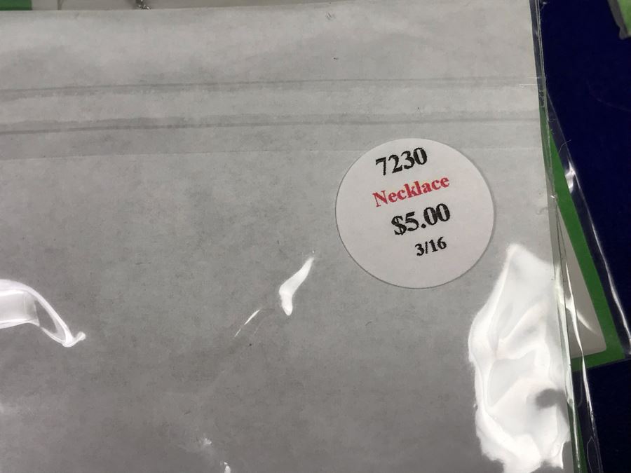 (66) Piece Lot Of New Irish Costume Jewelry Retails $434 [Photo 5]