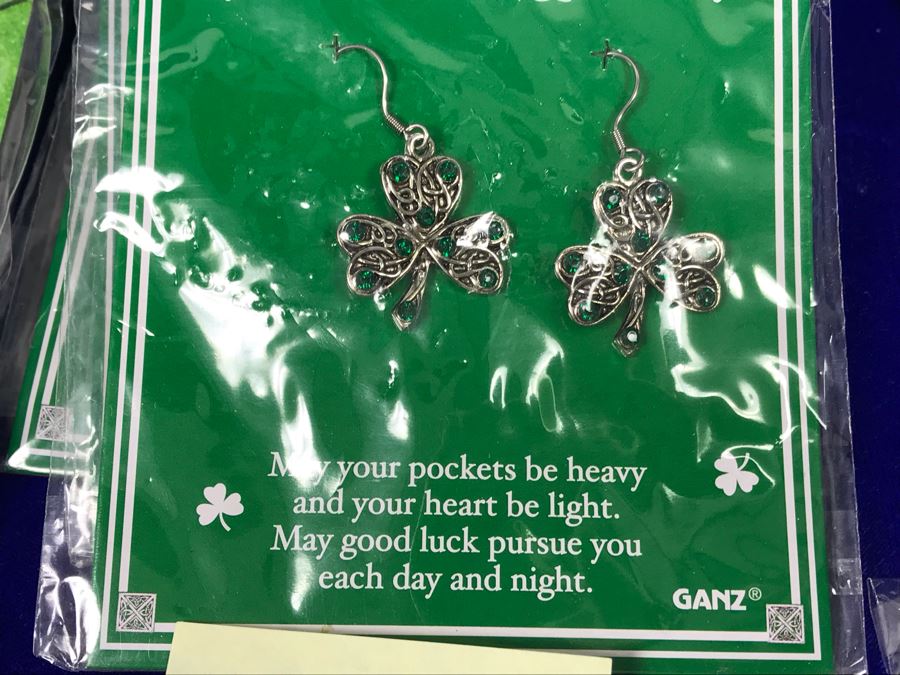 (66) Piece Lot Of New Irish Costume Jewelry Retails $434 [Photo 20]