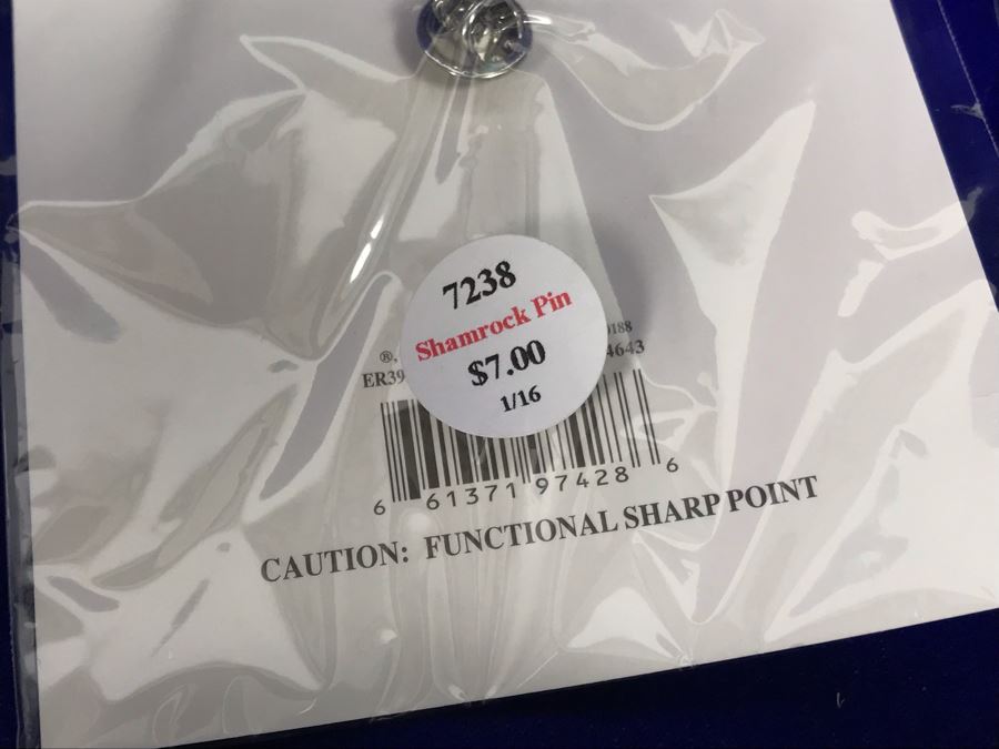 (66) Piece Lot Of New Irish Costume Jewelry Retails $434 [Photo 15]