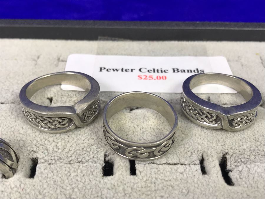 (20) Pewter Irish Celtic Bands Rings Various Sizes With Ring Display Tray Retails $500 [Photo 7]