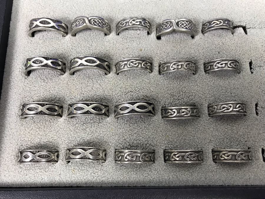 (20) Pewter Irish Celtic Bands Rings Various Sizes With Ring Display Tray Retails $500 [Photo 1]