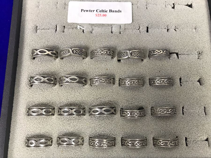 (20) Pewter Irish Celtic Bands Rings Various Sizes With Ring Display Tray Retails $500 [Photo 3]