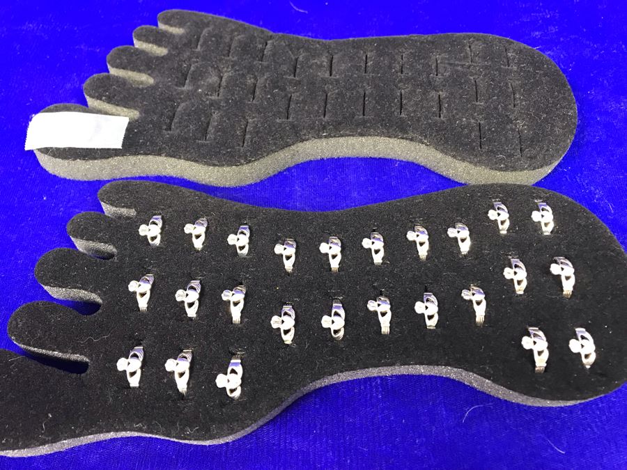 (25) Sterling Silver Irish Toe Rings With Pair Of Toe Ring Displays Retails $300 [Photo 6]