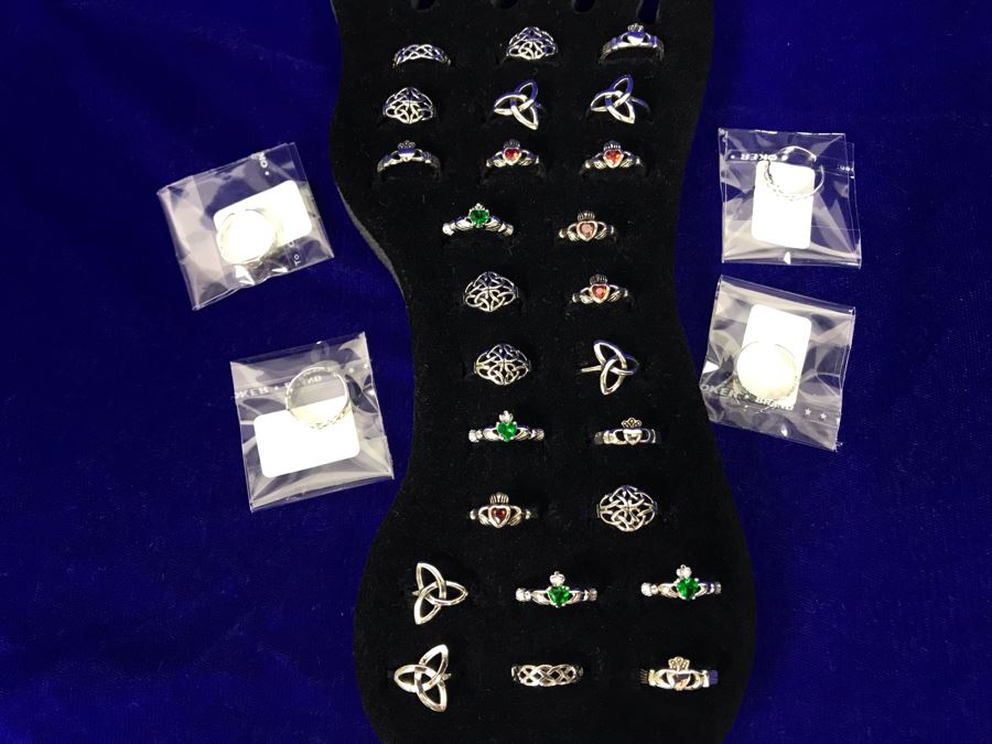 (29) Sterling Silver Irish Toe Rings With Toe Ring Display Retails Over $350 [Photo 4]