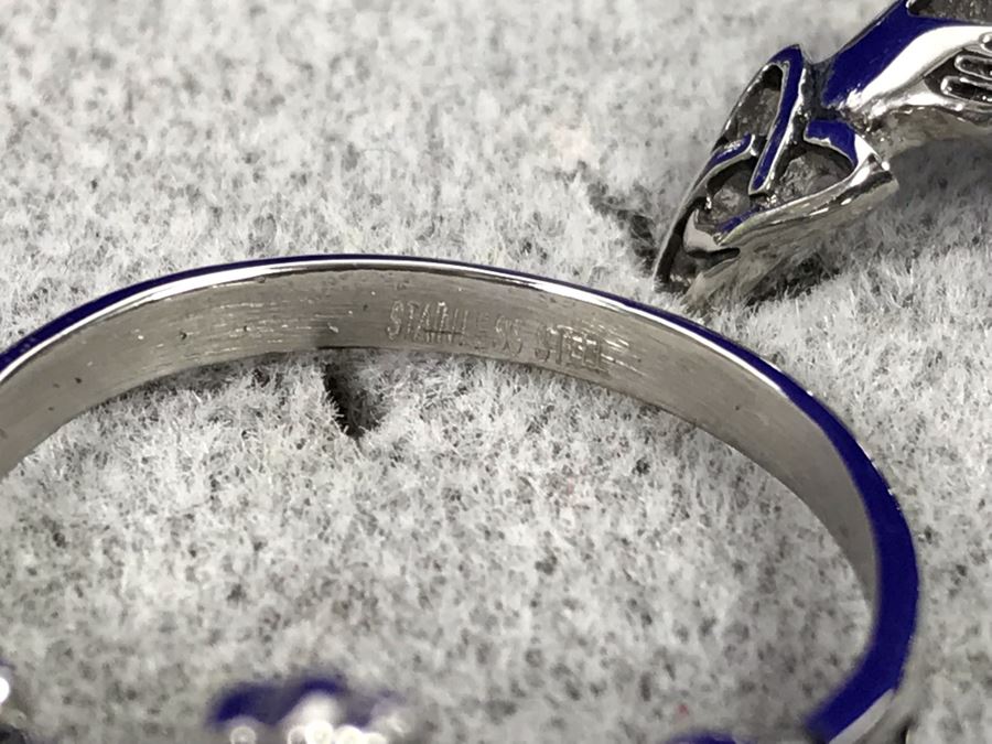 Collection Of Various Irish Solvar And Stainless Steel Rings Various Sizes With Ring Display Tray [Photo 7]