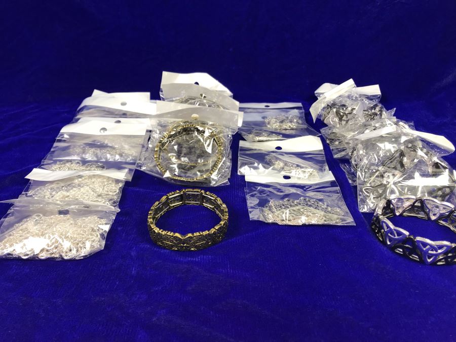(24) Piece New Irish Costume Jewelry Lot [Photo 2]