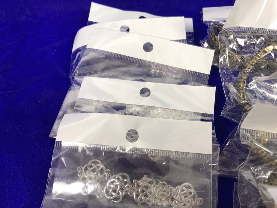 (24) Piece New Irish Costume Jewelry Lot [Photo 11]