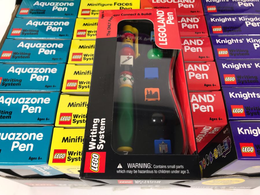 New 2001 LEGO Writing System Writing System Pens: Legoland Pen, Aquazone Pen, Faces Pen, Knights' Kingdom Pen Merchandiser Store Display By The CDM Company - 24 Pens [Photo 7]