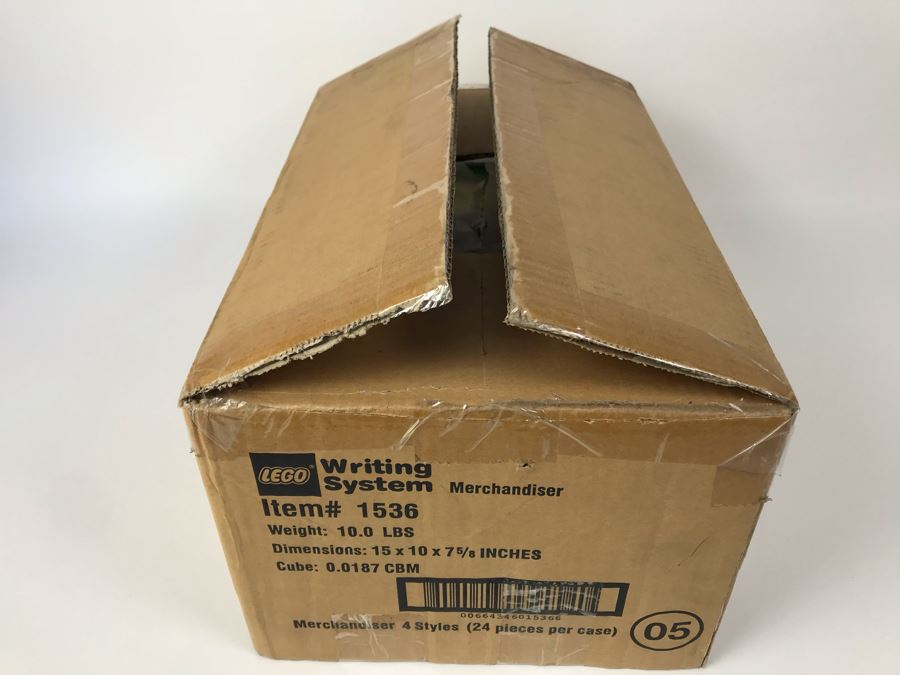 New 2001 LEGO Writing System Writing System Pens: Legoland Pen, Aquazone Pen, Faces Pen, Knights' Kingdom Pen Merchandiser Store Display By The CDM Company - 24 Pens [Photo 4]