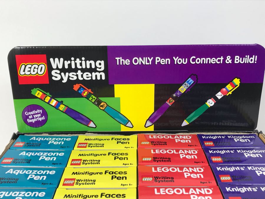 New 2001 LEGO Writing System Writing System Pens: Legoland Pen, Aquazone Pen, Faces Pen, Knights' Kingdom Pen Merchandiser Store Display By The CDM Company - 24 Pens [Photo 19]