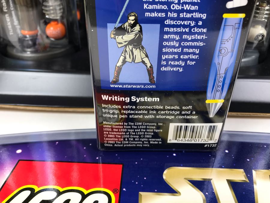 New 2003 LEGO Star Wars Writing System Writing System Pens: Yoda Pens, Tusken Raider Pens, Obi-Wan Kenobi Pens, Stormtrooper Pens, Paploo Pens, Luke Skywalker Pens Merchandiser Store Display By The CDM Company - 23 Pens Total - Missing One Paploo Pen [Photo 29]