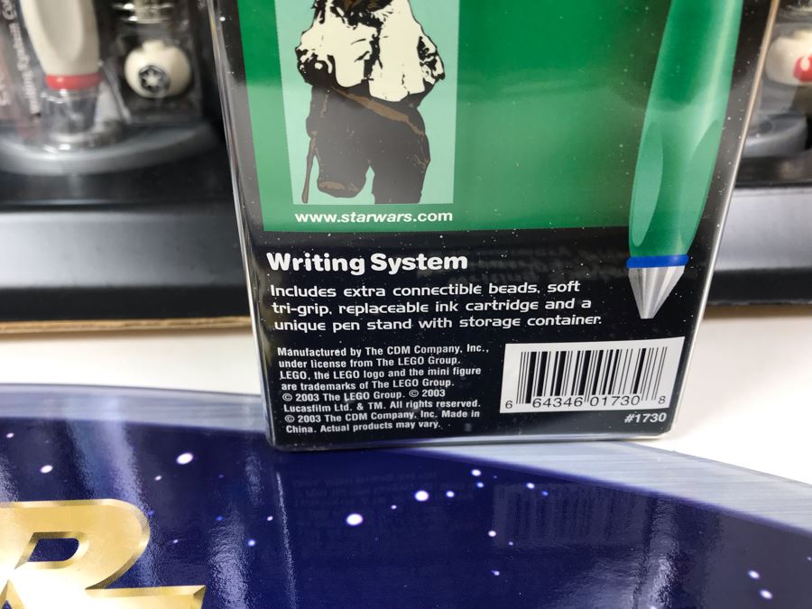 New 2003 LEGO Star Wars Writing System Writing System Pens: Yoda Pens, Tusken Raider Pens, Obi-Wan Kenobi Pens, Stormtrooper Pens, Paploo Pens, Luke Skywalker Pens Merchandiser Store Display By The CDM Company - 23 Pens Total - Missing One Paploo Pen [Photo 25]