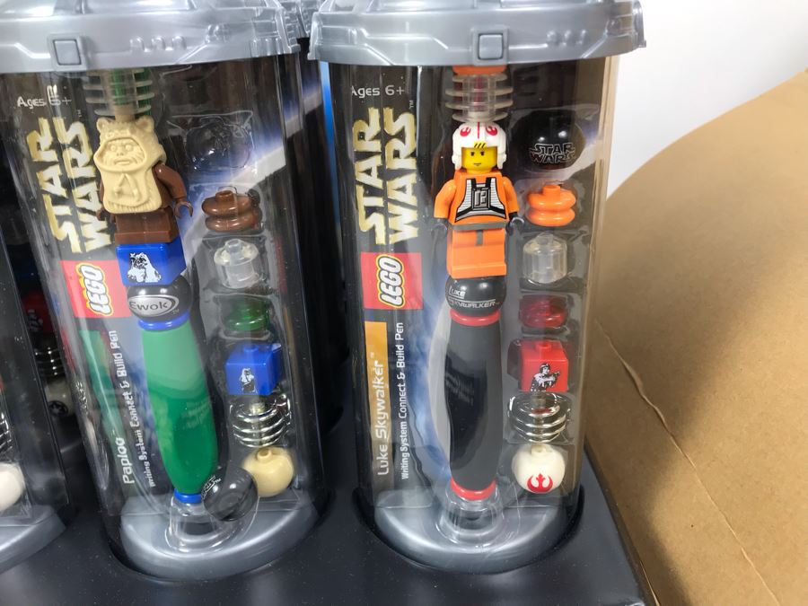 New 2003 LEGO Star Wars Writing System Writing System Pens: Yoda Pens, Tusken Raider Pens, Obi-Wan Kenobi Pens, Stormtrooper Pens, Paploo Pens, Luke Skywalker Pens Merchandiser Store Display By The CDM Company - 23 Pens Total - Missing One Paploo Pen [Photo 20]