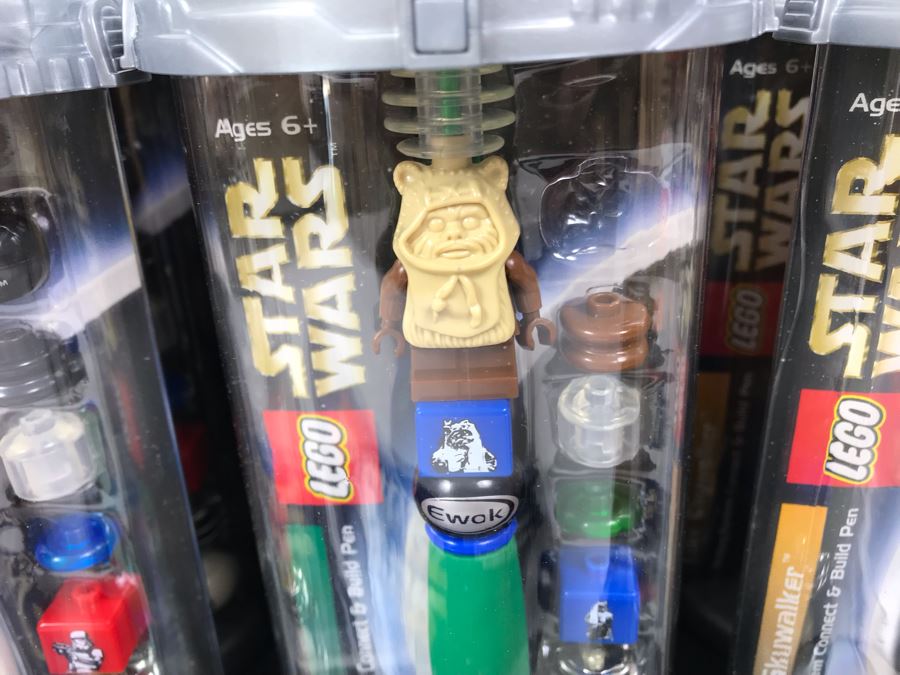 New 2003 LEGO Star Wars Writing System Writing System Pens: Yoda Pens, Tusken Raider Pens, Obi-Wan Kenobi Pens, Stormtrooper Pens, Paploo Pens, Luke Skywalker Pens Merchandiser Store Display By The CDM Company - 23 Pens Total - Missing One Paploo Pen [Photo 19]