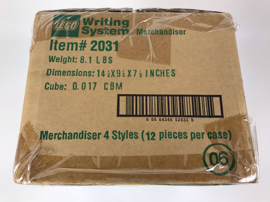 New  Sealed LEGO Writing System Pens: Classic Pen Packs, Safari Pen Packs, Alpha Pen Packs And Dream Star Pen Packs Merchandiser Store Display By The CDM Company - 12 Pen Packs [Photo 6]