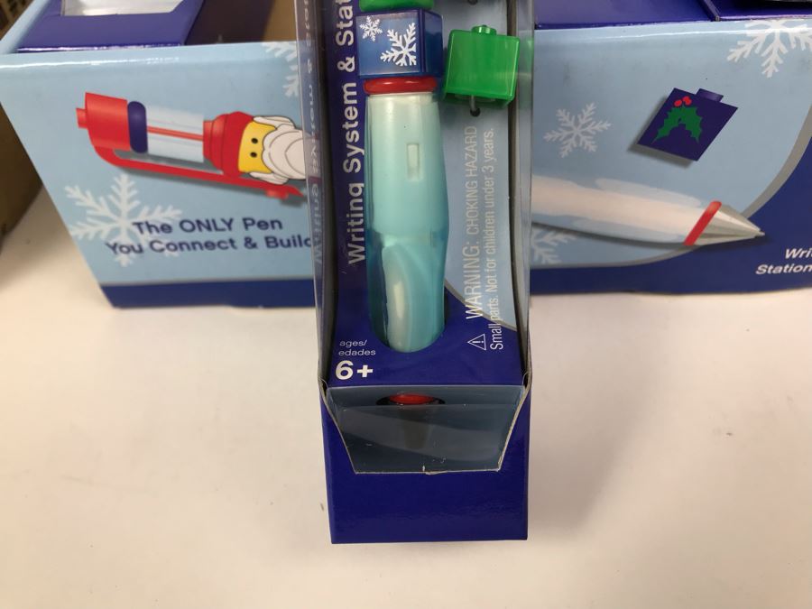 New 2004 LEGO Santa Christmas Writing System Pens Merchandiser Store Display By The CDM Company - 12 Pens [Photo 10]