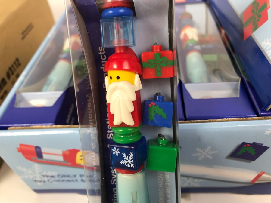 New 2004 LEGO Santa Christmas Writing System Pens Merchandiser Store Display By The CDM Company - 12 Pens [Photo 9]