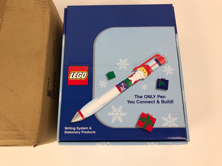 New 2004 LEGO Santa Christmas Writing System Pens Merchandiser Store Display By The CDM Company - 12 Pens [Photo 17]