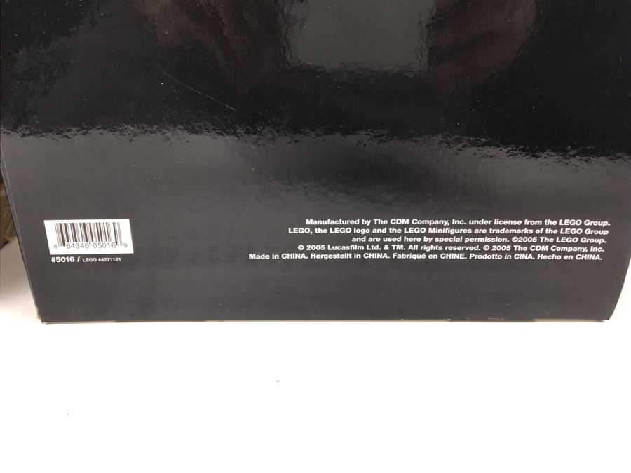New 2005 LEGO Star Wars: Darth Vader Pens, Chewbacca Pens, R2-D2 Pens, Yoda Pens Writing System Pens Merchandiser Store Display By The CDM Company - 24 Pens [Photo 14]