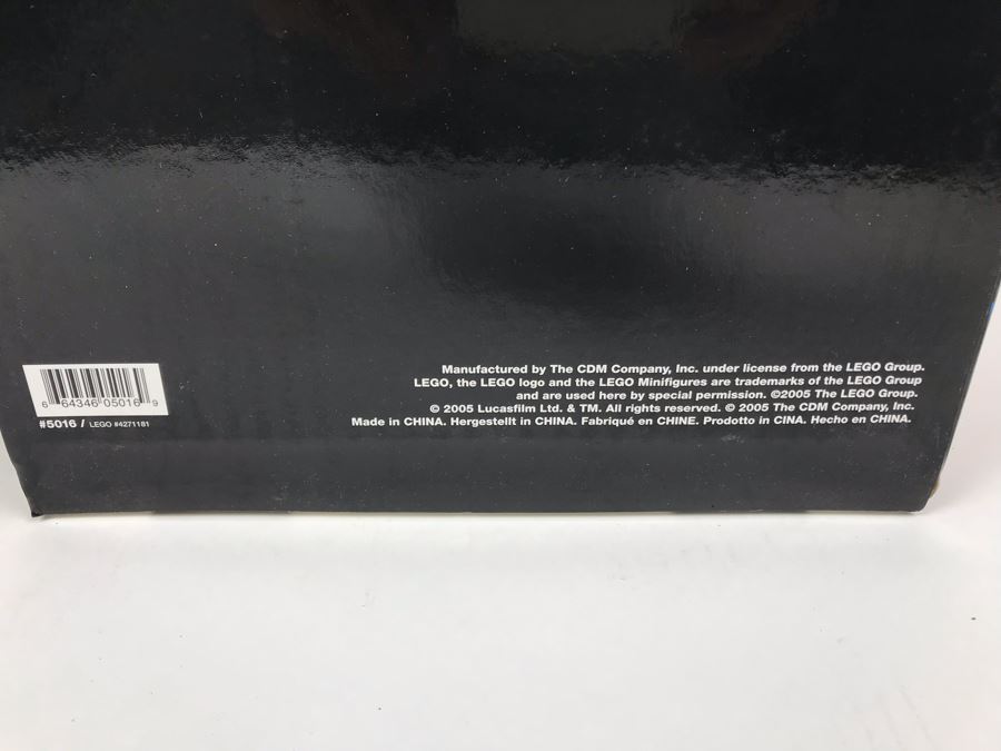 New 2005 LEGO Star Wars: Darth Vader Pens, Chewbacca Pens, R2-D2 Pens, Yoda Pens Writing System Pens Merchandiser Store Display By The CDM Company - 24 Pens [Photo 7]