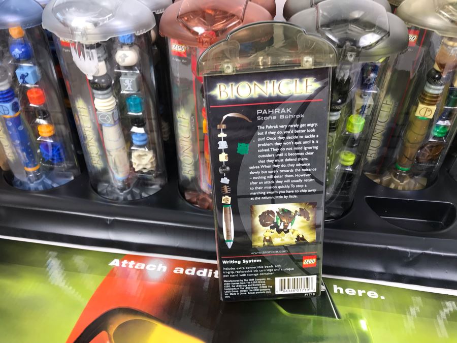 New 2002 LEGO Bionicle Bohrak Pens 6 Styles Merchandiser Store Display By The CDM Company - 24 Pens [Photo 13]