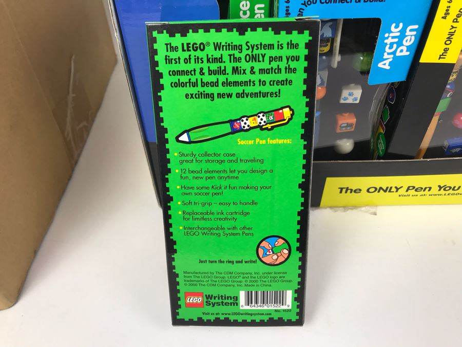 New 2000 LEGO Writing System Pens: Soccer Pens, Artic Pens, Dino Island Pens, World Pens Merchandiser Store Display By The CDM Company - 24 Pens [Photo 7]