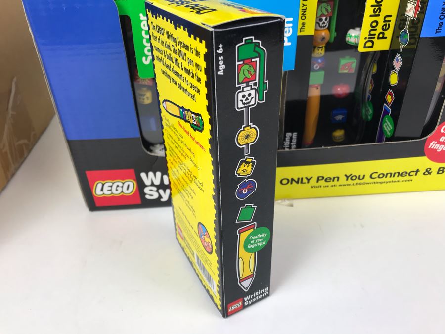 New 2000 LEGO Writing System Pens: Soccer Pens, Artic Pens, Dino Island Pens, World Pens Merchandiser Store Display By The CDM Company - 24 Pens [Photo 15]