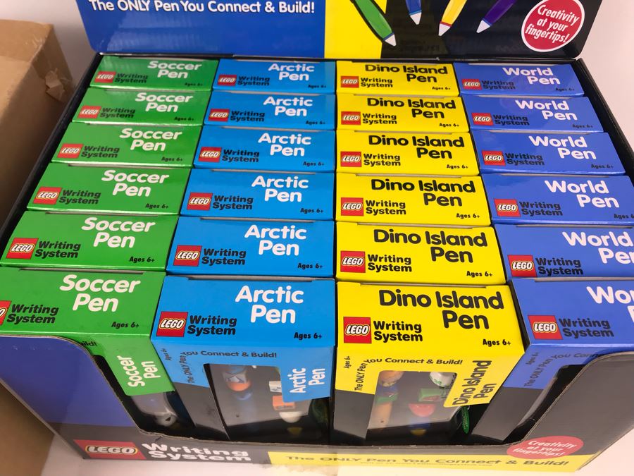 New 2000 LEGO Writing System Pens: Soccer Pens, Artic Pens, Dino Island Pens, World Pens Merchandiser Store Display By The CDM Company - 24 Pens [Photo 4]