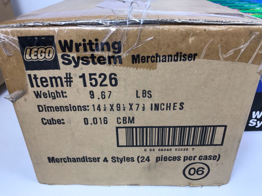 New 2000 LEGO Writing System Pens: Soccer Pens, Artic Pens, Dino Island Pens, World Pens Merchandiser Store Display By The CDM Company - 24 Pens [Photo 21]