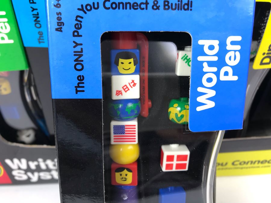 New 2000 LEGO Writing System Pens: Soccer Pens, Artic Pens, Dino Island Pens, World Pens Merchandiser Store Display By The CDM Company - 24 Pens [Photo 18]