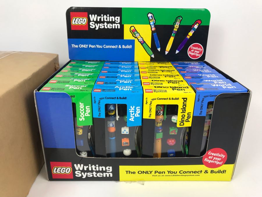 New 2000 LEGO Writing System Pens: Soccer Pens, Artic Pens, Dino Island Pens, World Pens Merchandiser Store Display By The CDM Company - 24 Pens [Photo 1]