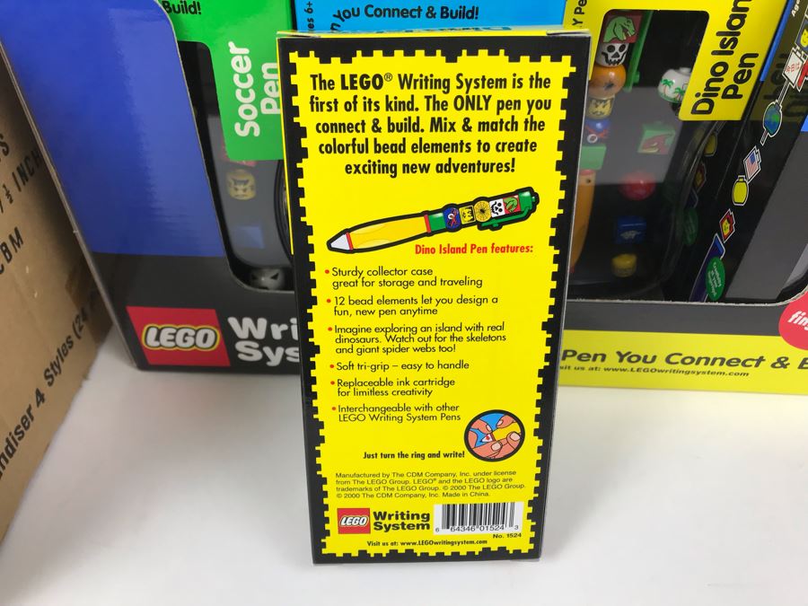 New 2000 LEGO Writing System Pens: Soccer Pens, Artic Pens, Dino Island Pens, World Pens Merchandiser Store Display By The CDM Company - 24 Pens [Photo 13]