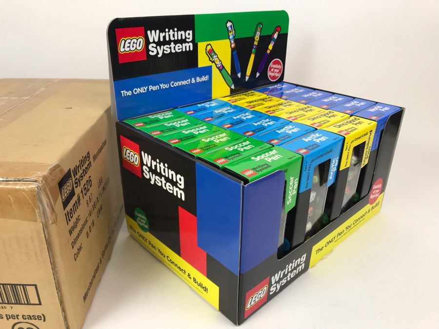 New 2000 LEGO Writing System Pens: Soccer Pens, Artic Pens, Dino Island Pens, World Pens Merchandiser Store Display By The CDM Company - 24 Pens [Photo 19]