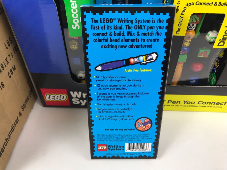 New 2000 LEGO Writing System Pens: Soccer Pens, Artic Pens, Dino Island Pens, World Pens Merchandiser Store Display By The CDM Company - 24 Pens [Photo 9]