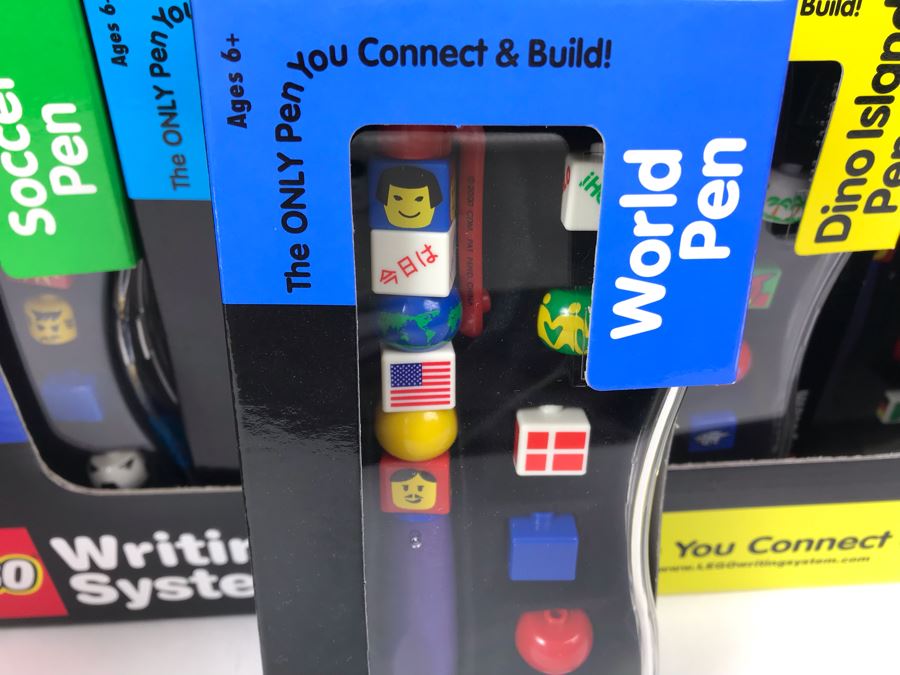 New 2000 LEGO Writing System Pens: Soccer Pens, Artic Pens, Dino Island Pens, World Pens Merchandiser Store Display By The CDM Company - 24 Pens [Photo 16]