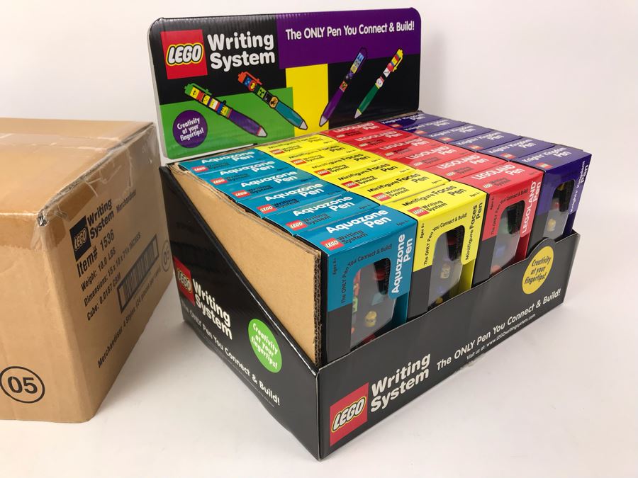 New 2001 LEGO Writing System Writing System Pens: Legoland Pen, Aquazone Pen, Faces Pen, Knights' Kingdom Pen Merchandiser Store Display By The CDM Company - 24 Pens [Photo 5]