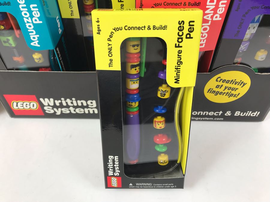 New 2001 LEGO Writing System Pens: Legoland Pen, Aquazone Pen, Faces Pen, Knights' Kingdom Pen Merchandiser Store Display By The CDM Company - 24 Pens [Photo 10]