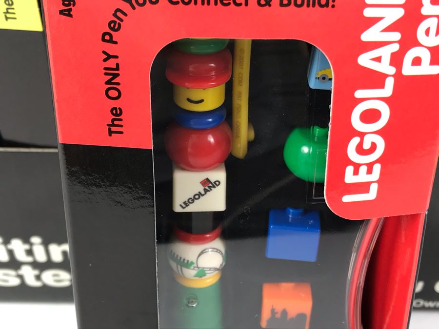 New 2001 LEGO Writing System Pens: Legoland Pen, Aquazone Pen, Faces Pen, Knights' Kingdom Pen Merchandiser Store Display By The CDM Company - 24 Pens [Photo 4]