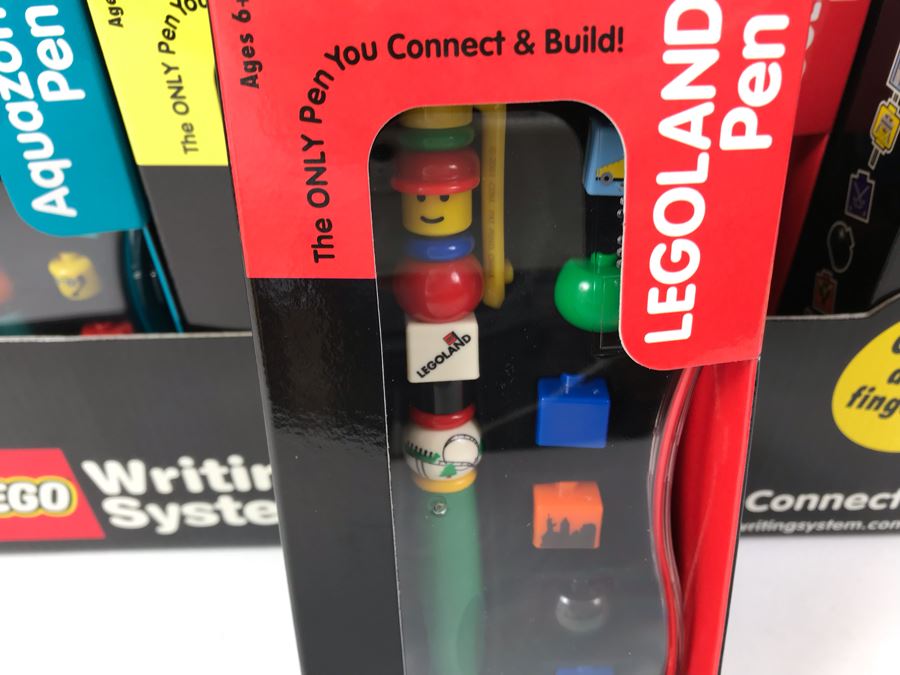 New 2001 LEGO Writing System Pens: Legoland Pen, Aquazone Pen, Faces Pen, Knights' Kingdom Pen Merchandiser Store Display By The CDM Company - 24 Pens [Photo 5]