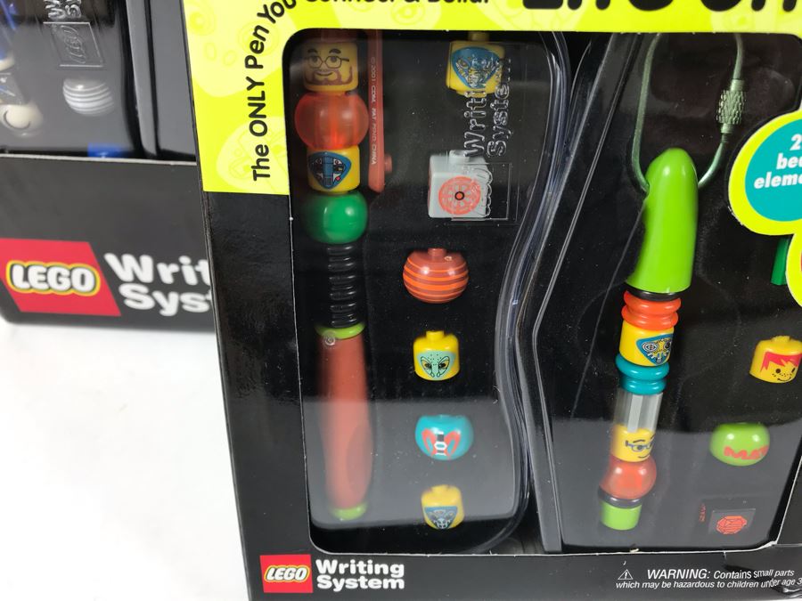 New 2001 LEGO Writing System Pen Packs: Life On Mars Pen Packs, Space Port Pen Packs, Dream Star Pen Packs, Safari Pen Packs, Alpha Pen Packs, Classic Pen Packs Merchandiser Store Display By The CDM Company - 12 Pen Packs [Photo 5]