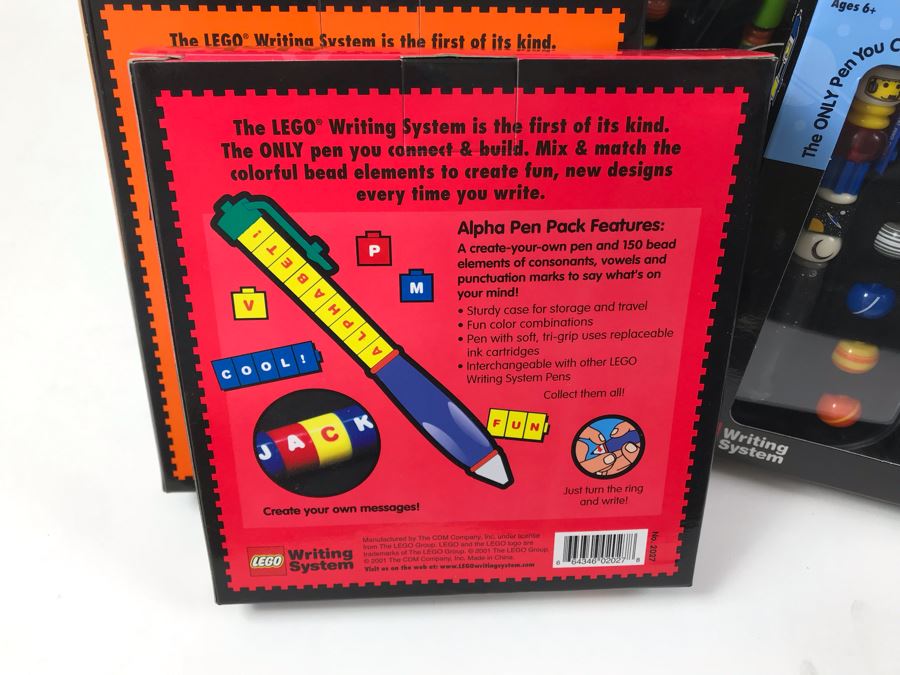 New 2001 LEGO Writing System Pen Packs: Life On Mars Pen Packs, Space Port Pen Packs, Dream Star Pen Packs, Safari Pen Packs, Alpha Pen Packs, Classic Pen Packs Merchandiser Store Display By The CDM Company - 12 Pen Packs [Photo 20]