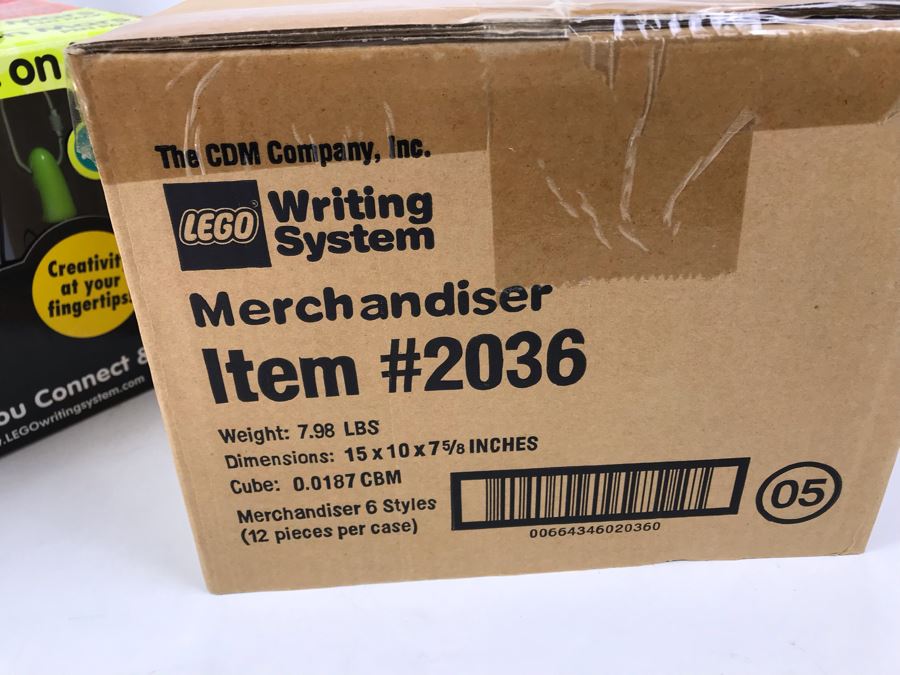New 2001 LEGO Writing System Pen Packs: Life On Mars Pen Packs, Space Port Pen Packs, Dream Star Pen Packs, Safari Pen Packs, Alpha Pen Packs, Classic Pen Packs Merchandiser Store Display By The CDM Company - 12 Pen Packs [Photo 22]