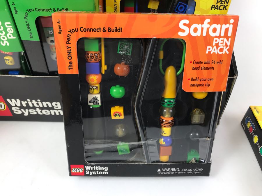 New 2000 LEGO Pens Multi-Pack Writing System Pens Merchandiser Store Display By The CDM Company - 19 Pens [Photo 8]