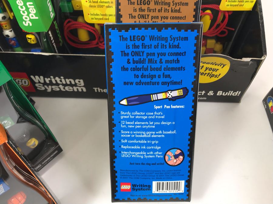 New 2000 LEGO Pens Multi-Pack Writing System Pens Merchandiser Store Display By The CDM Company - 19 Pens [Photo 24]