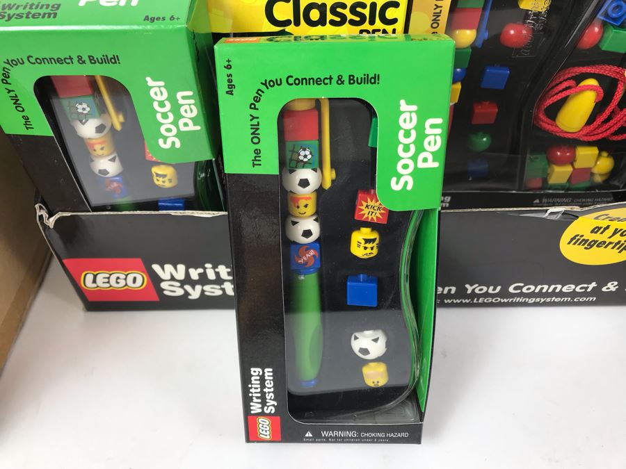 New 2000 LEGO Pens Multi-Pack Writing System Pens Merchandiser Store Display By The CDM Company - 19 Pens [Photo 10]